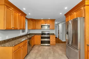 192 Gardens Dr, Springfield, MA 01119 - Photo 12