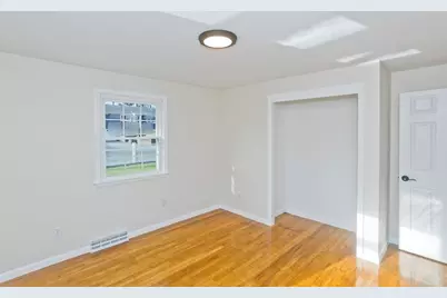 192 Gardens Dr, Springfield, MA 01119 - Photo 16