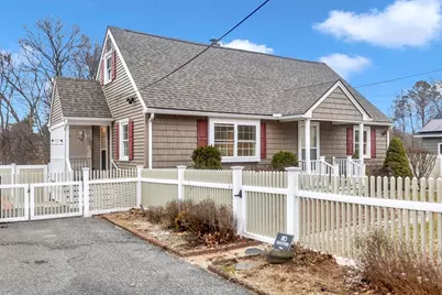 192 Gardens Dr, Springfield, MA 01119 - Photo 4