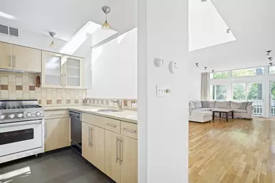 14 Chauncy St #7, Cambridge, MA 02138 - Photo 4