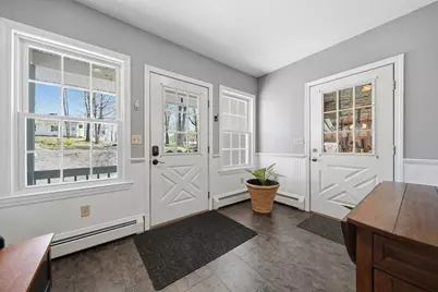 39 E Main St, Merrimac, MA 01860 - Photo 4