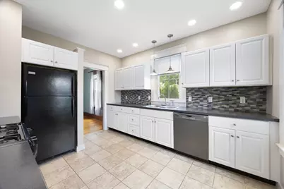 67 Columbus Ave, Holyoke, MA 01040 - Photo 6
