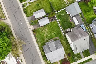 67 Columbus Ave, Holyoke, MA 01040 - Photo 28