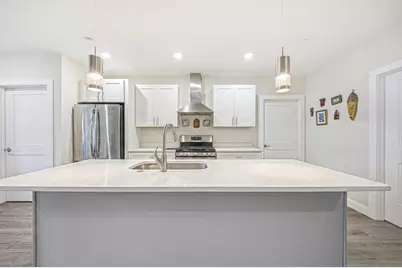 365 Newport Ave #303, Quincy, MA 02170 - Photo 4