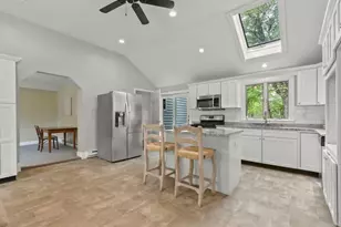 26 Bacon Square, Plainville, MA 02762 - Photo 4
