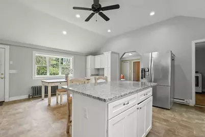 26 Bacon Sq, Plainville, MA 02762 - Photo 6