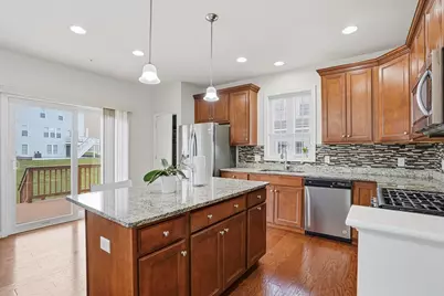 27 Spruce St #27, Hopkinton, MA 01748 - Photo 14