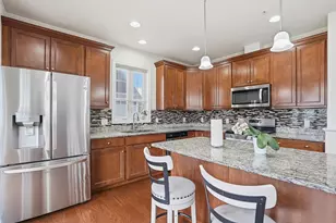27 Spruce St, Hopkinton, MA 01748 - Photo 16