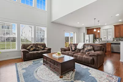 27 Spruce St #27, Hopkinton, MA 01748 - Photo 6