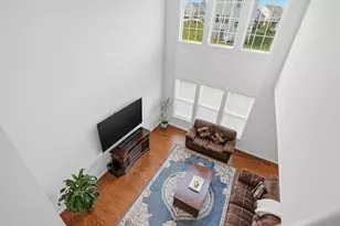 27 Spruce St, Hopkinton, MA 01748 - Photo 4