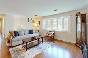 18 Emerson Rd, Medfield, MA 02052 - Photo 4