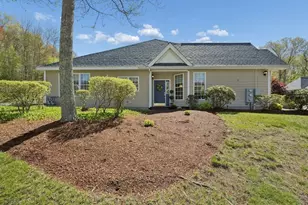 26 Summerfield Dr, Grafton, MA 01560 - Photo 2