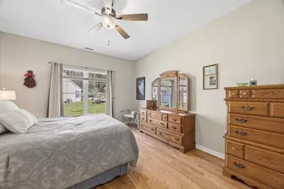 26 Summerfield Dr #17, Grafton, MA 01560 - Photo 16