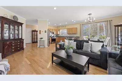 26 Summerfield Dr #17, Grafton, MA 01560 - Photo 6