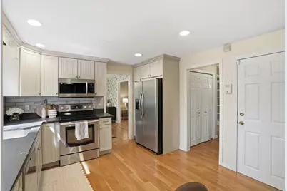562 High St, North Attleboro, MA 02760 - Photo 12