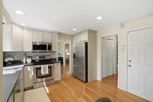 562 High St, North Attleboro, MA 02760 - Photo 12