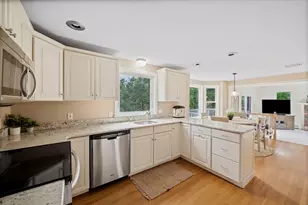 25 Hounds Ditch Ln, Duxbury, MA 02332 - Photo 6