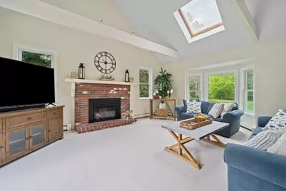 25 Hounds Ditch Ln, Duxbury, MA 02332 - Photo 4