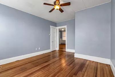 56 Ward St #3B, Salem, MA 01970 - Photo 4
