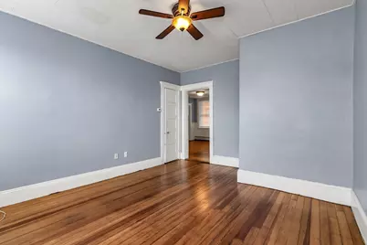 56 Ward St #3B, Salem, MA 01970 - Photo 4