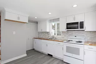 9 Blueberry, Bourne, MA 02532 - Photo 2