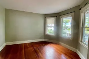 11 Taylor St, Melrose, MA 02176 - Photo 6