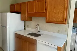 11 Taylor St, Melrose, MA 02176 - Photo 8