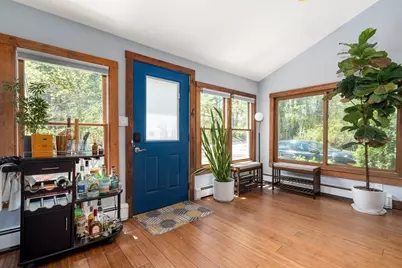 90 Wood St, Hopkinton, MA 01748 - Photo 4