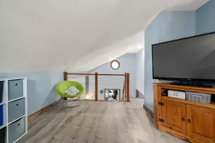 90 Wood St, Hopkinton, MA 01748 - Photo 32