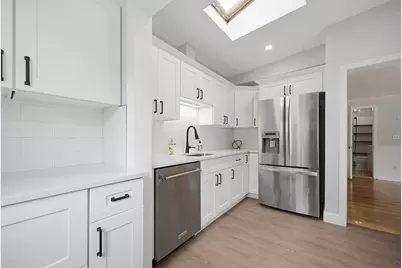 14 Broad St, North Attleboro, MA 02760 - Photo 4