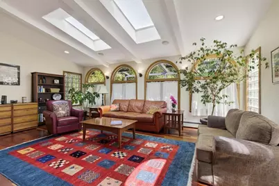 152 Beverly Rd, Brookline, MA 02467 - Photo 8