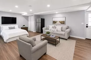 59 Wyvern St, Boston, MA 02131 - Photo 24
