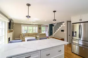 9 Lotus Path, Natick, MA 01760 - Photo 4
