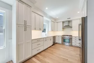 147 W 8th St, Boston, MA 02127 - Photo 4