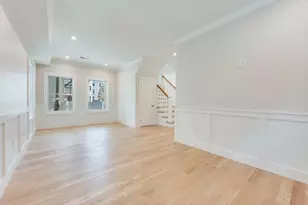 147 W 8th St, Boston, MA 02127 - Photo 12