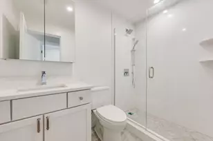 147 W 8th St, Boston, MA 02127 - Photo 26