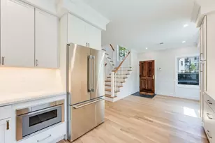 147 W 8th St, Boston, MA 02127 - Photo 8