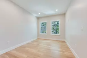 147 W 8th St, Boston, MA 02127 - Photo 14