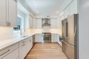 147 W 8th St, Boston, MA 02127 - Photo 4