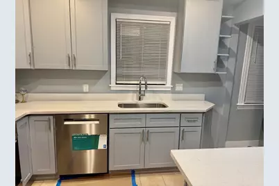 25 Larchmont St #1, Boston, MA 02124 - Photo 2