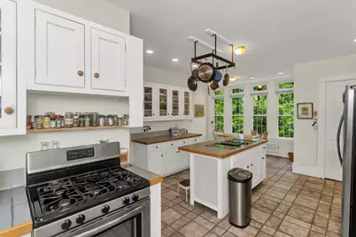 74 Woodbridge St, South Hadley, MA 01075 - Photo 18