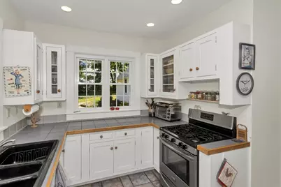 74 Woodbridge St, South Hadley, MA 01075 - Photo 20