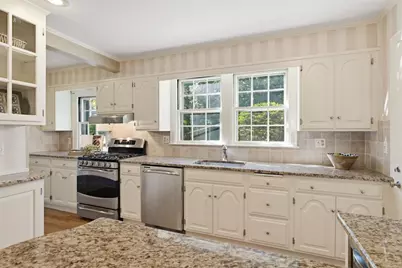 38 Oxford Road, Longmeadow, MA 01106 - Photo 14