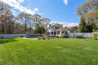 26 Driftwood Cir, Mashpee, MA 02649 - Photo 30