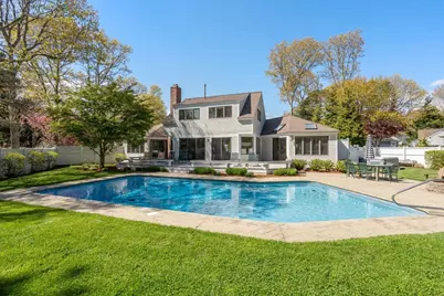 26 Driftwood Cir, Mashpee, MA 02649 - Photo 4