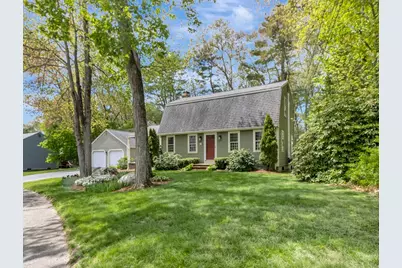5 Juniper Dr, Mansfield, MA 02048 - Photo 1