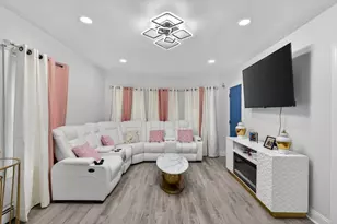25 Tripoli St, Cranston, RI 02909 - Photo 4