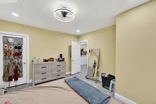 25 Tripoli St, Cranston, RI 02909 - Photo 20