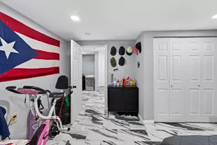 25 Tripoli St, Cranston, RI 02909 - Photo 22