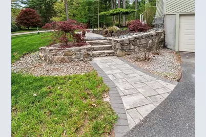 65 Briarcliff Ln, Holliston, MA 01746 - Photo 4